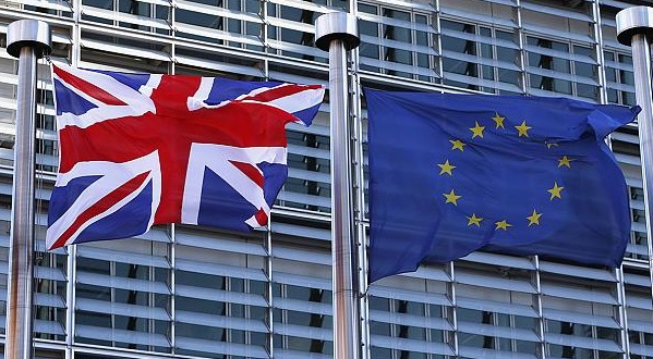 スキャルピング(Whitebear等)EAは要注意!英国EU離脱の影響で相場が変化
